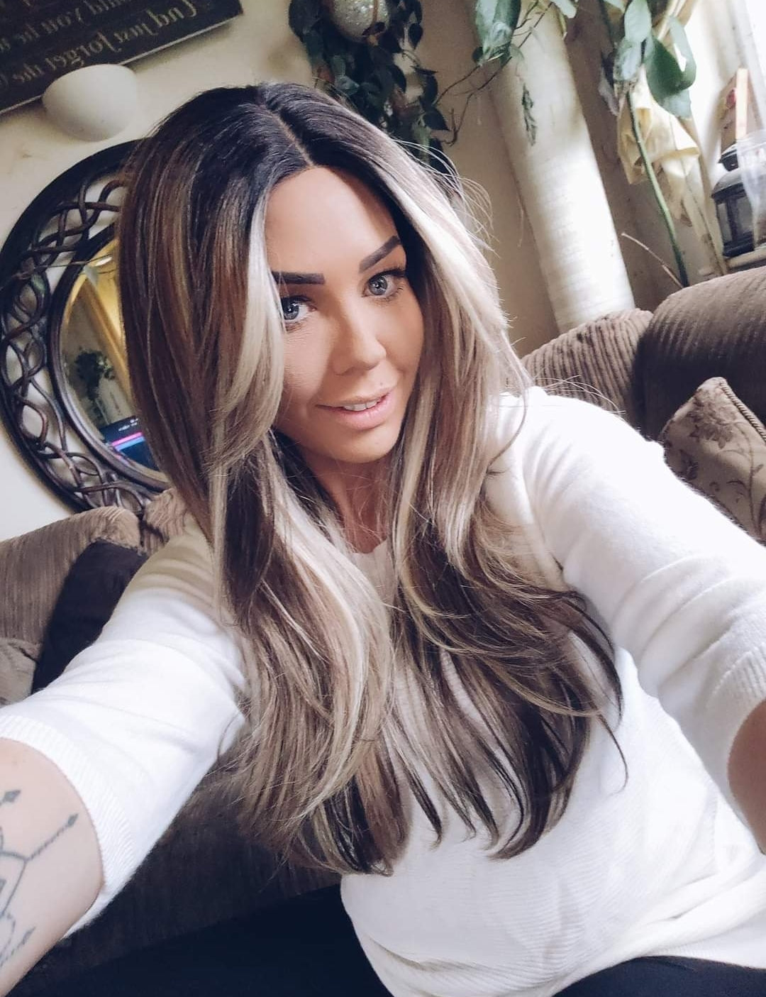 The Rachel blonde tones yaki hair wig - Keshleysheadshop