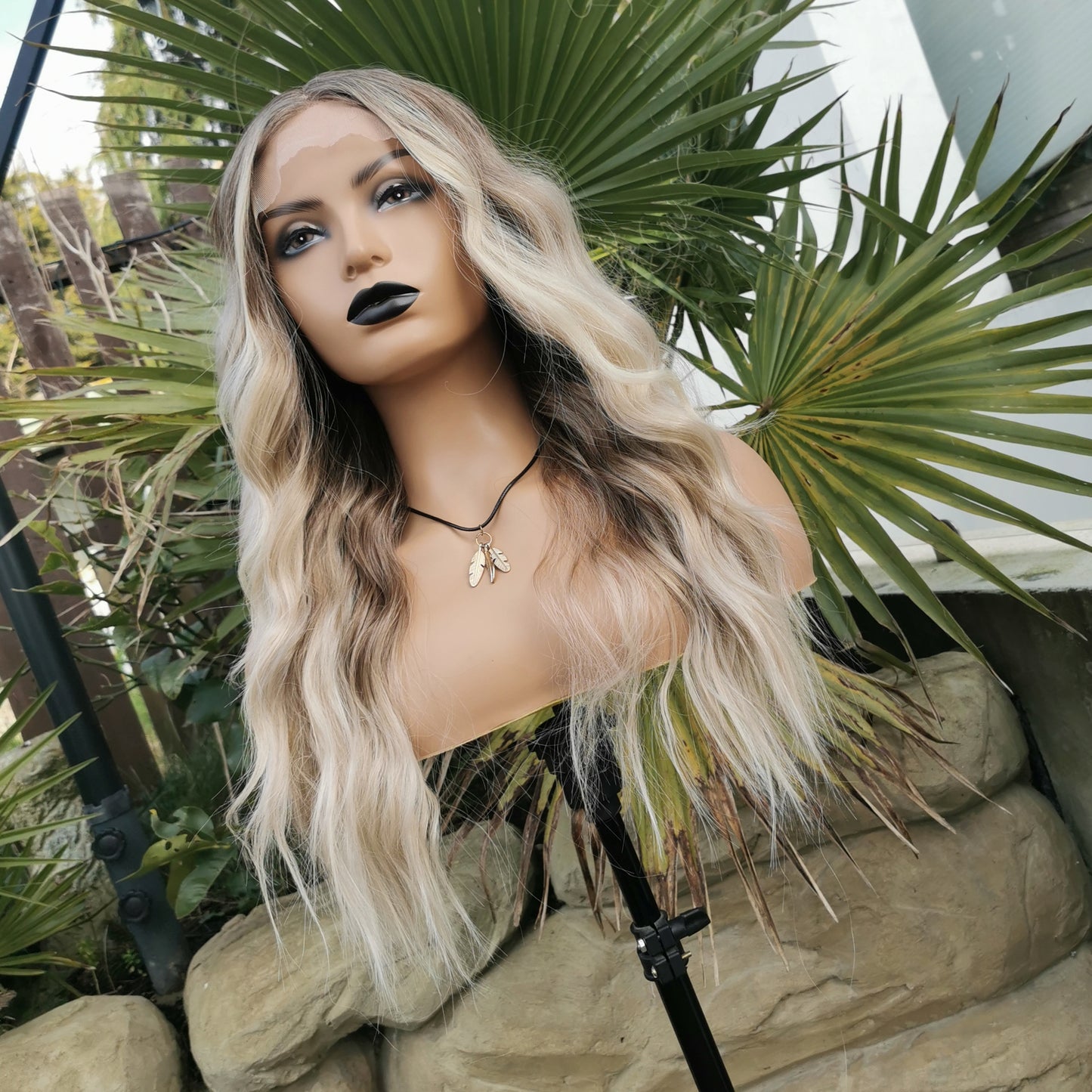 Kesha blonde synthetic wig - Keshleysheadshop