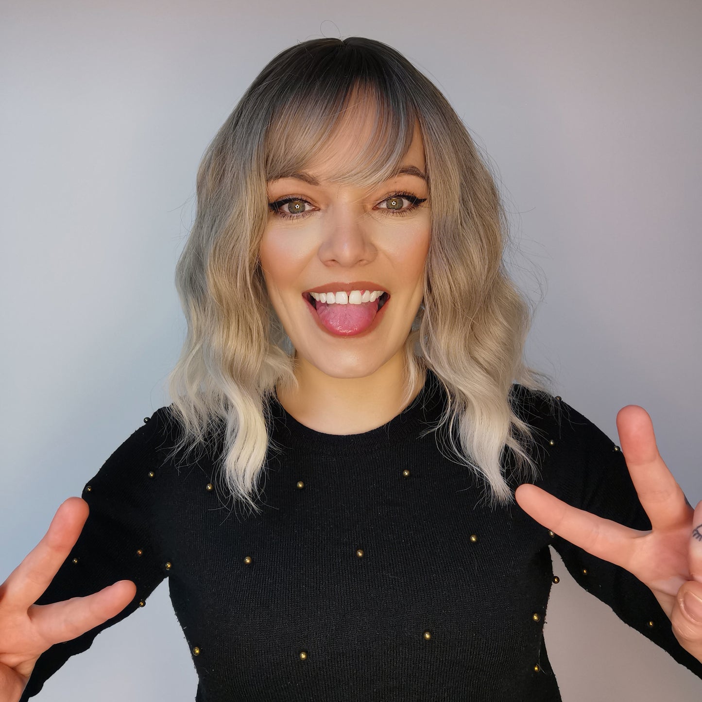 Sassy blonde synthetic wig - Keshleysheadshop