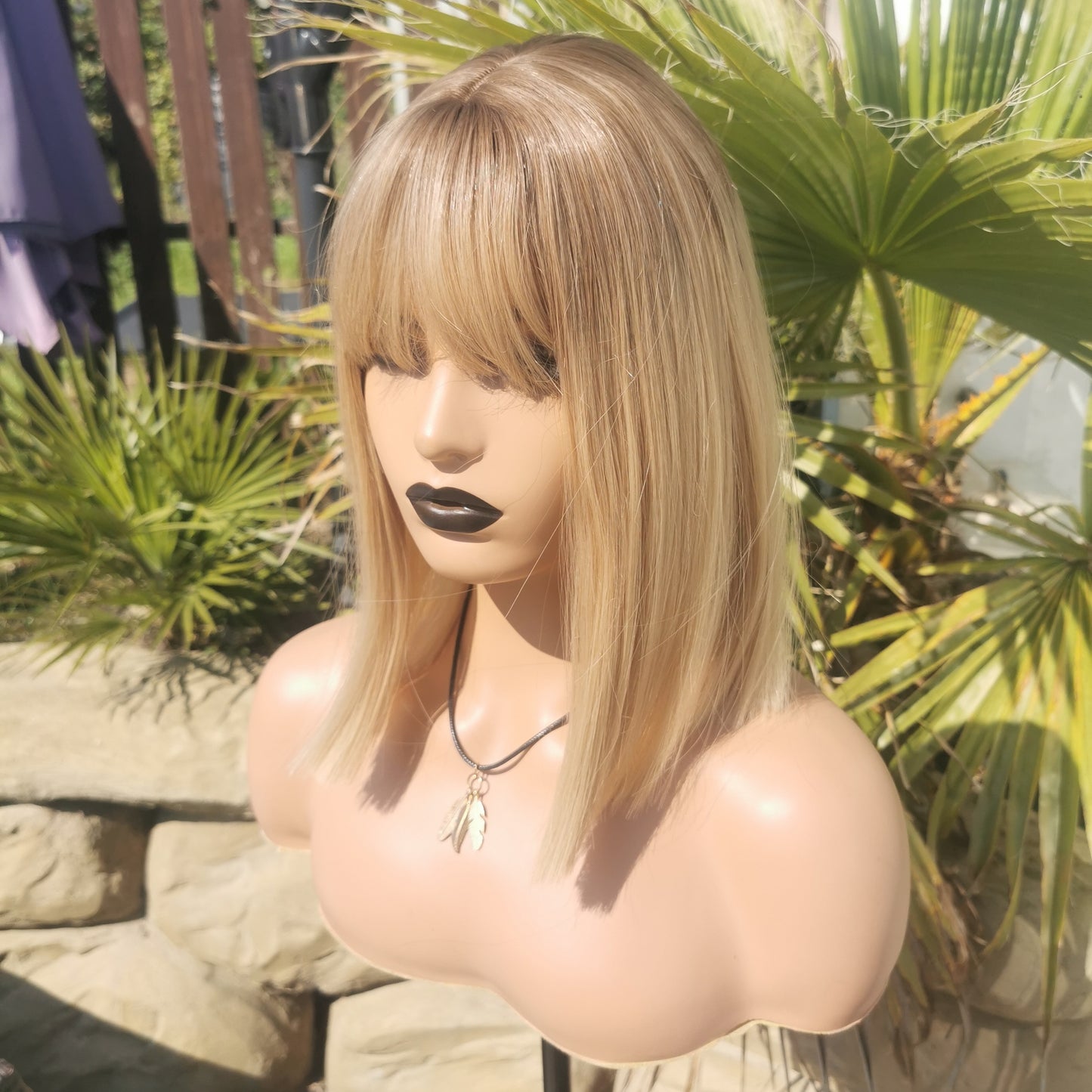 Bang Tidy blonde synthetic wig - Keshleysheadshop