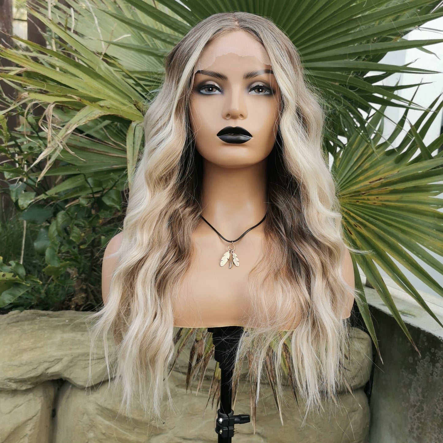 Kesha blonde synthetic wig